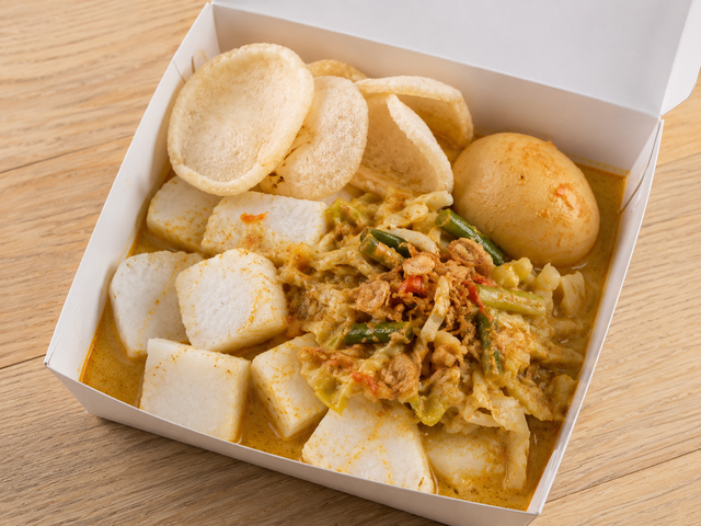 LONTONG SAYUR